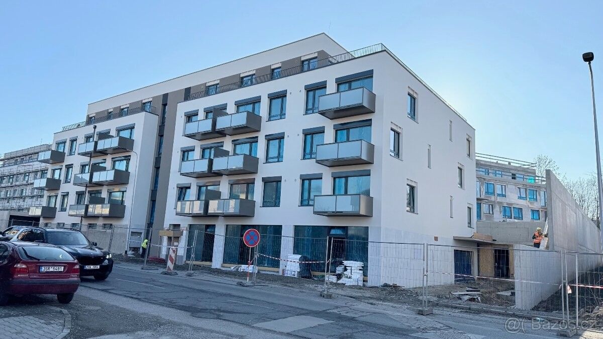 2+kk Apartment in Kladno, Kročehlavy - View 2