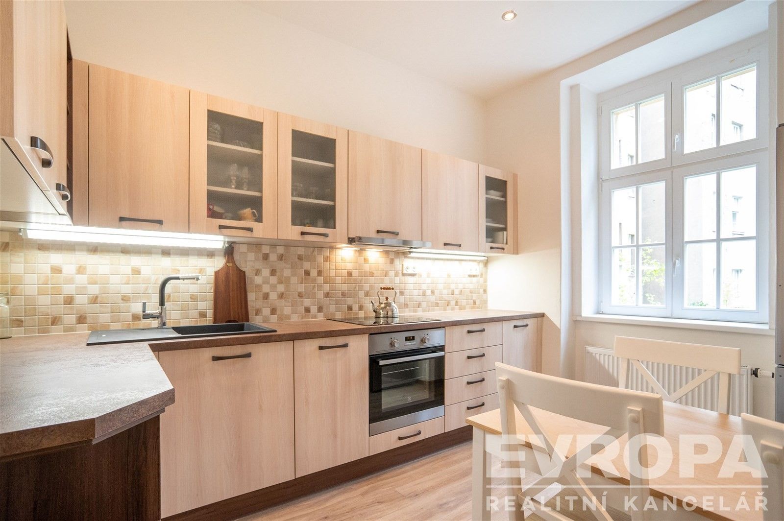 4+1, Veletržní, Praha, 101 m²