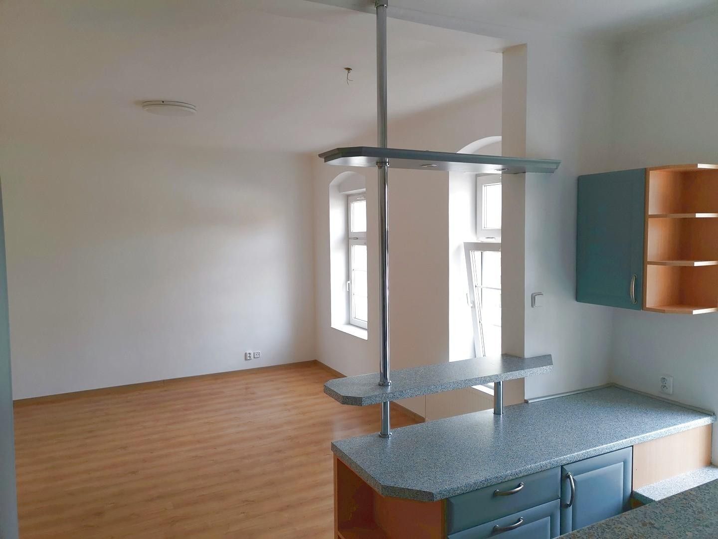 Pronájem byt 3+kk - Nerudova 262, Karlovy Vary, 74 m²