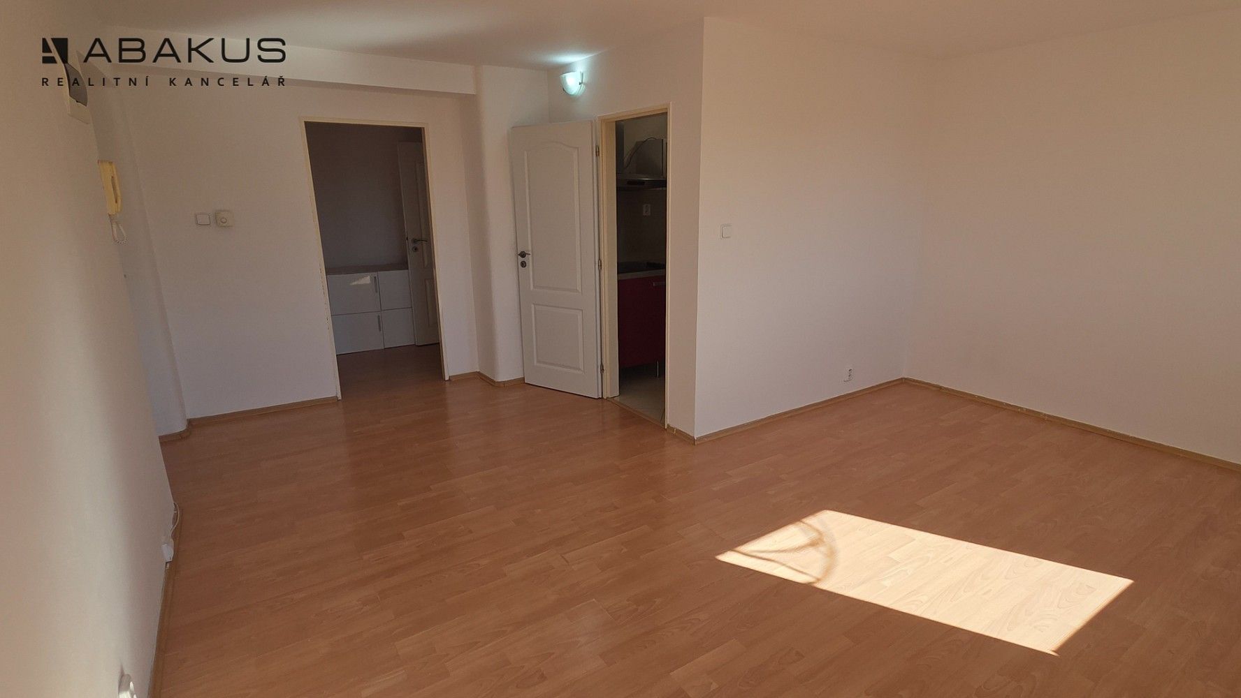 Byt 1+kk · 32 m² · Plzeň - Jižní Předměstí, okres Plzeň-město, Plzeňský kraj - 3