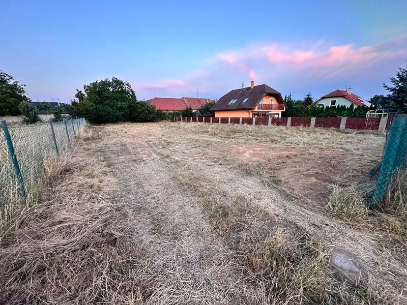 Zahrada · Dolní Břežany, 252 41 - 4