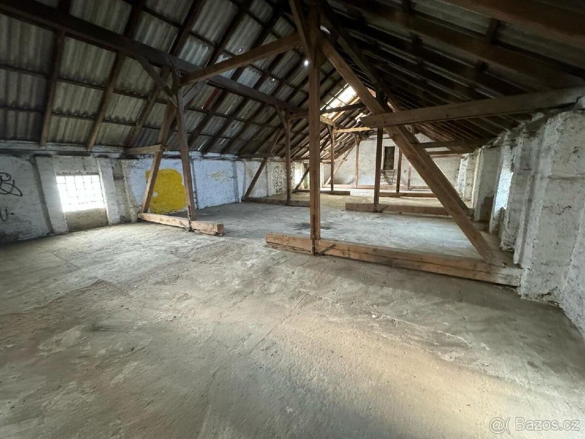 Sklady, Lanškroun, 563 01