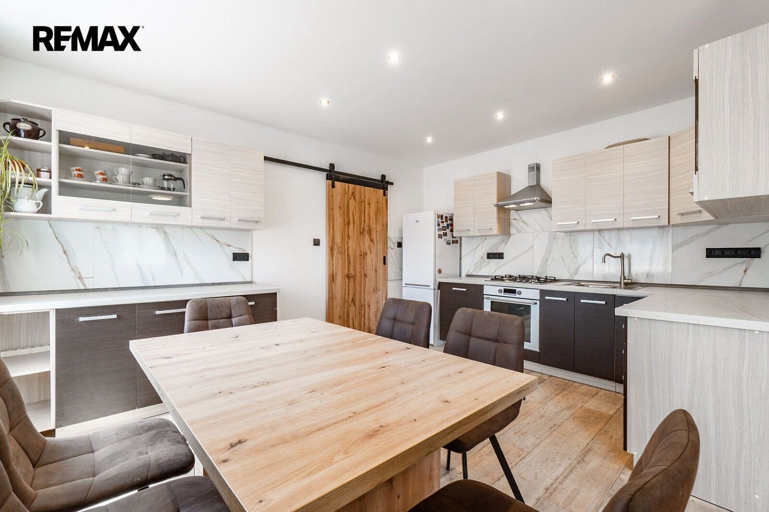 Rodinný dům · 196 m² · Chrást, okres Plzeň-město, Plzeňský kraj - 3