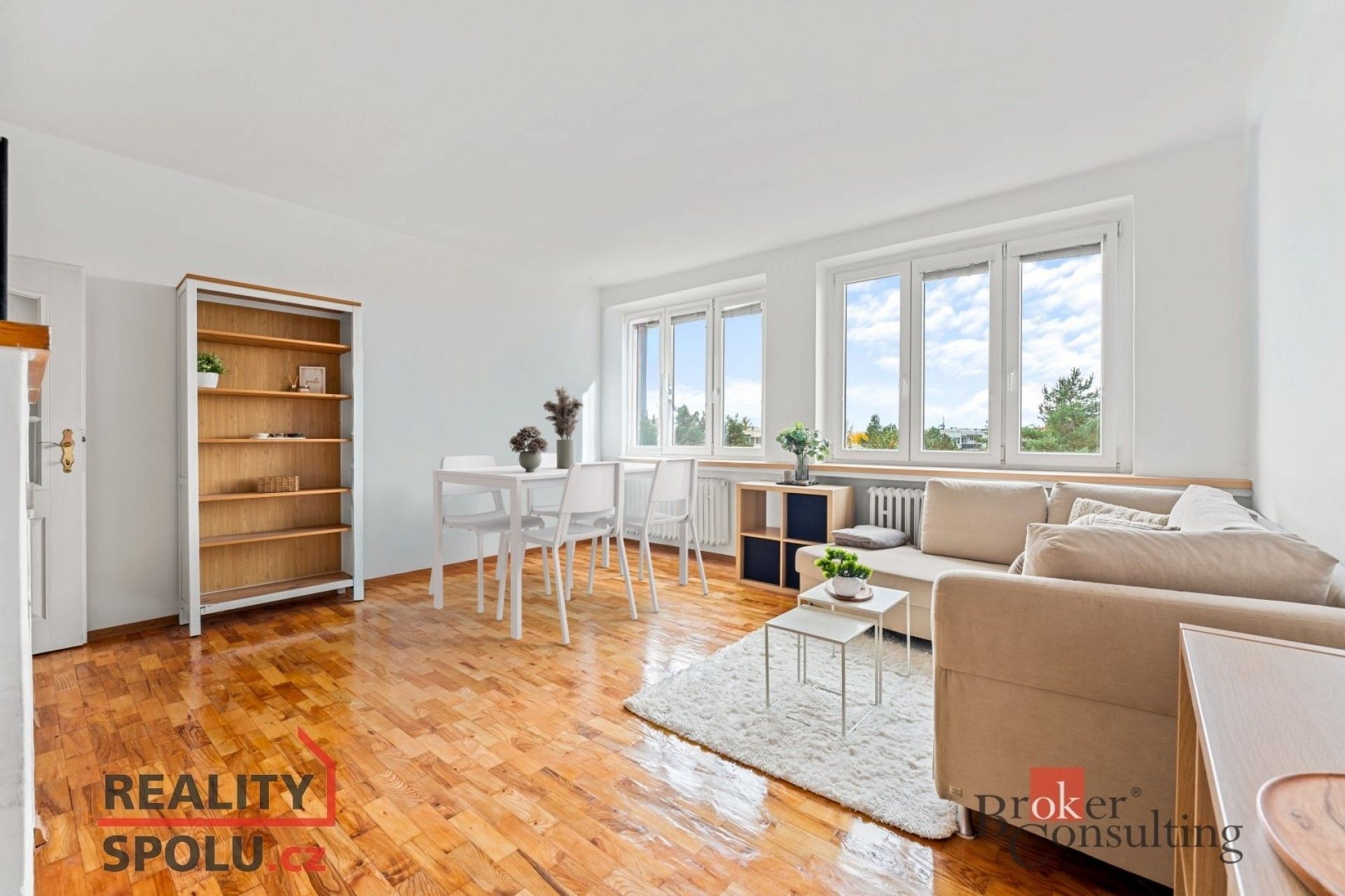 3+kk, Na Občinách, Hradec Králové, 84 m²