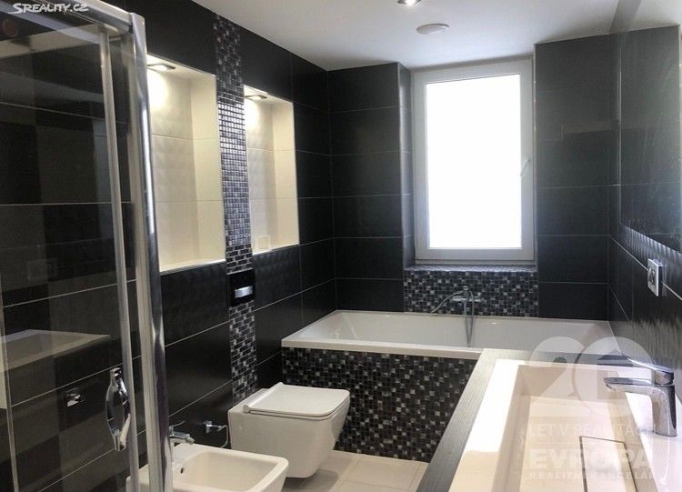 Prodej rodinný dům - Hradec Králové, 500 04