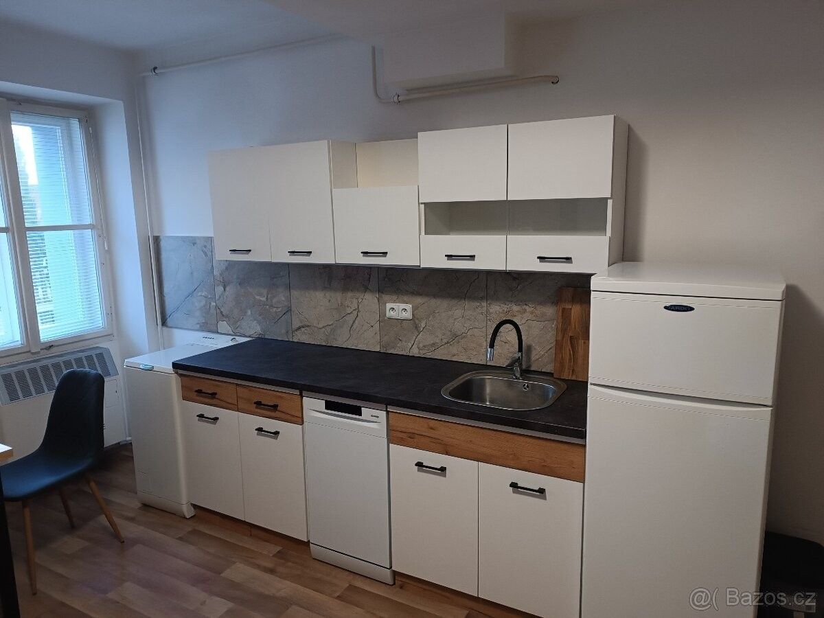 Byty, Hradec Králové, 500 02 - 1