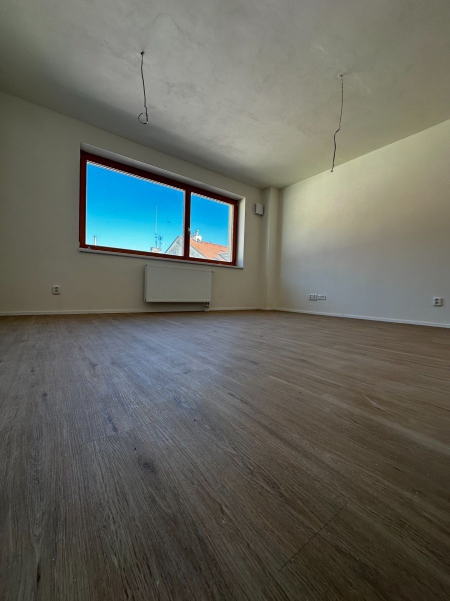 3+kk, Nad Koulkou, Praha - Smíchov, 97 m² - 1