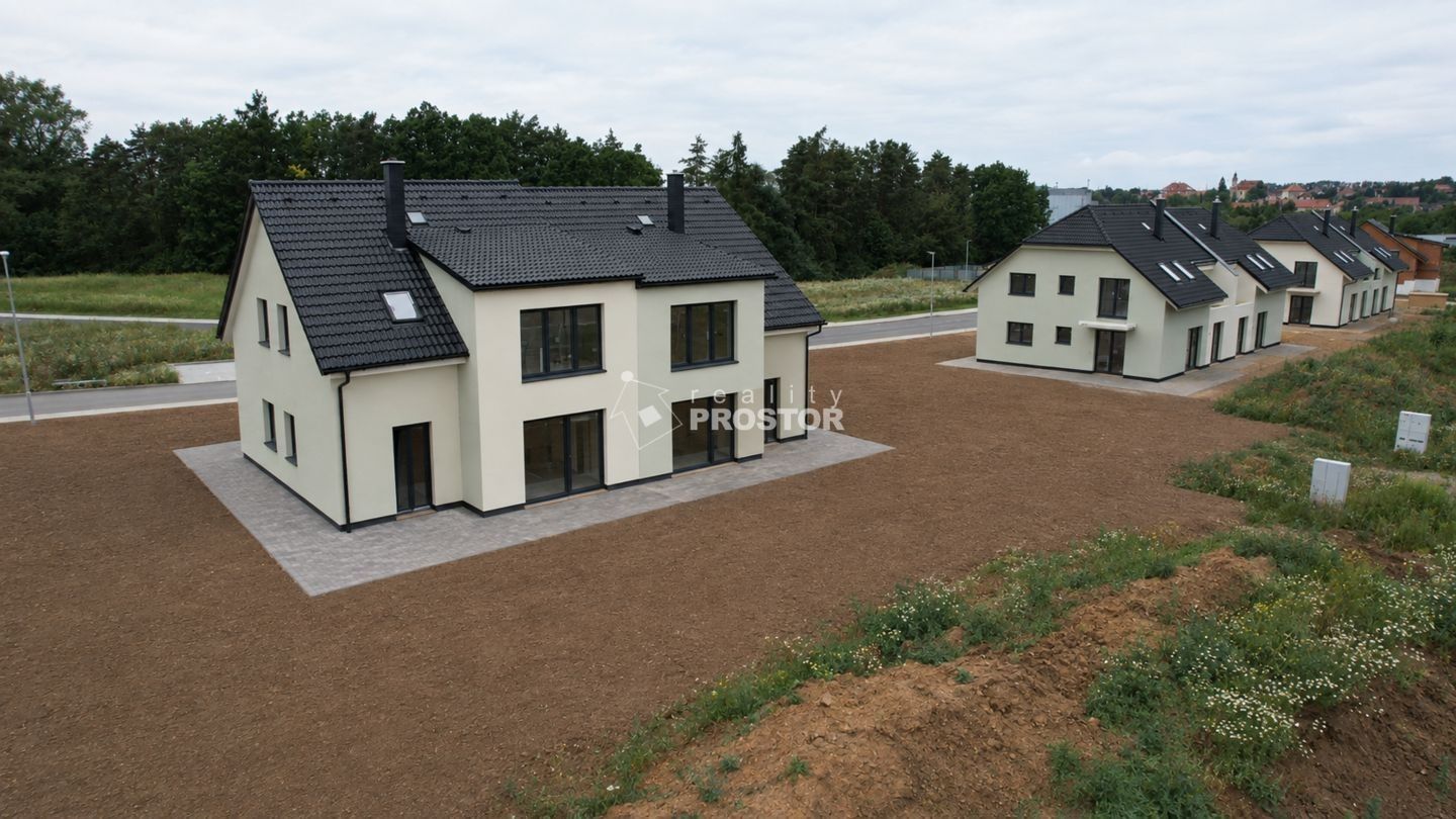 2+kk, U zastávky 343, Nučice, 73 m² - 1