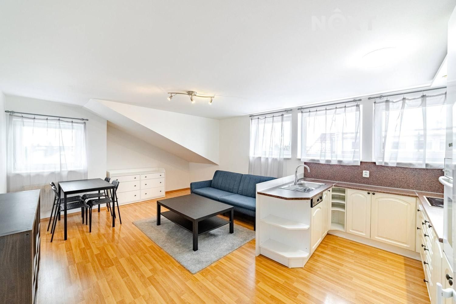 2+kk, Unhošťská, Hostivice, 45 m²