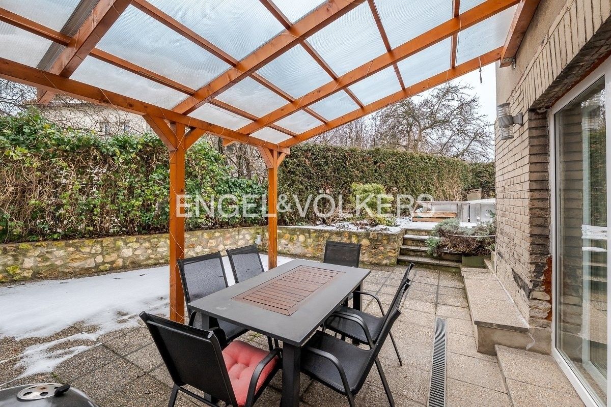 Pronájem byt 1+1 - Klikatá, Praha, 30 m²