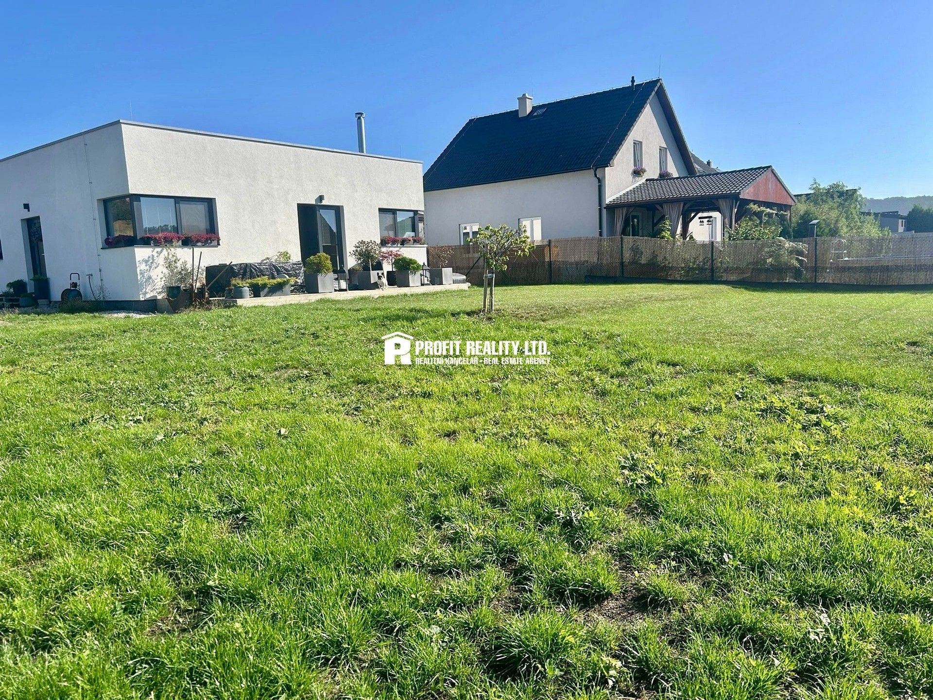 Rodinné domy, Křižatky, Králův Dvůr, 123 m²