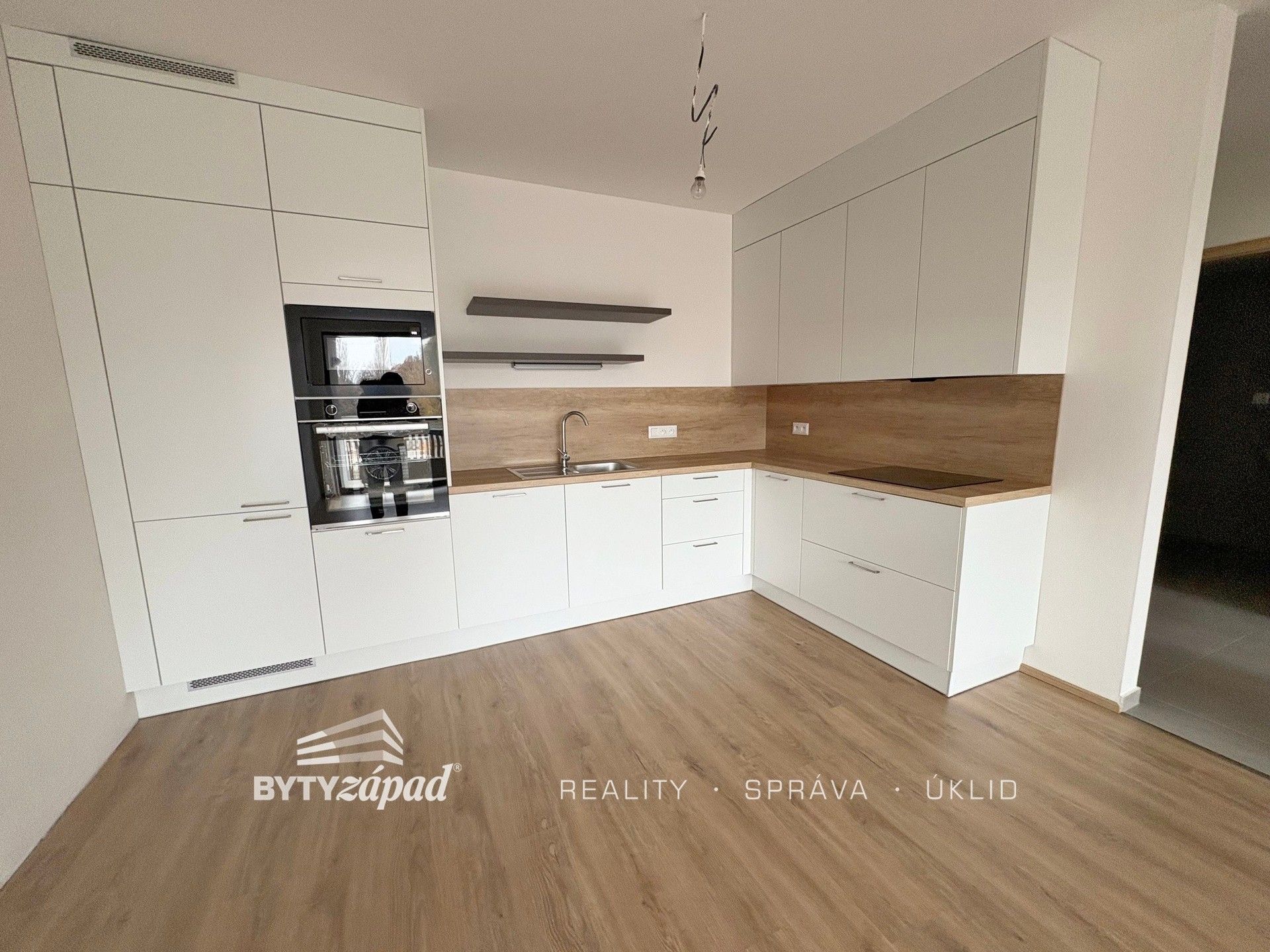 2+kk, Kartónová, Plzeň, 61 m²