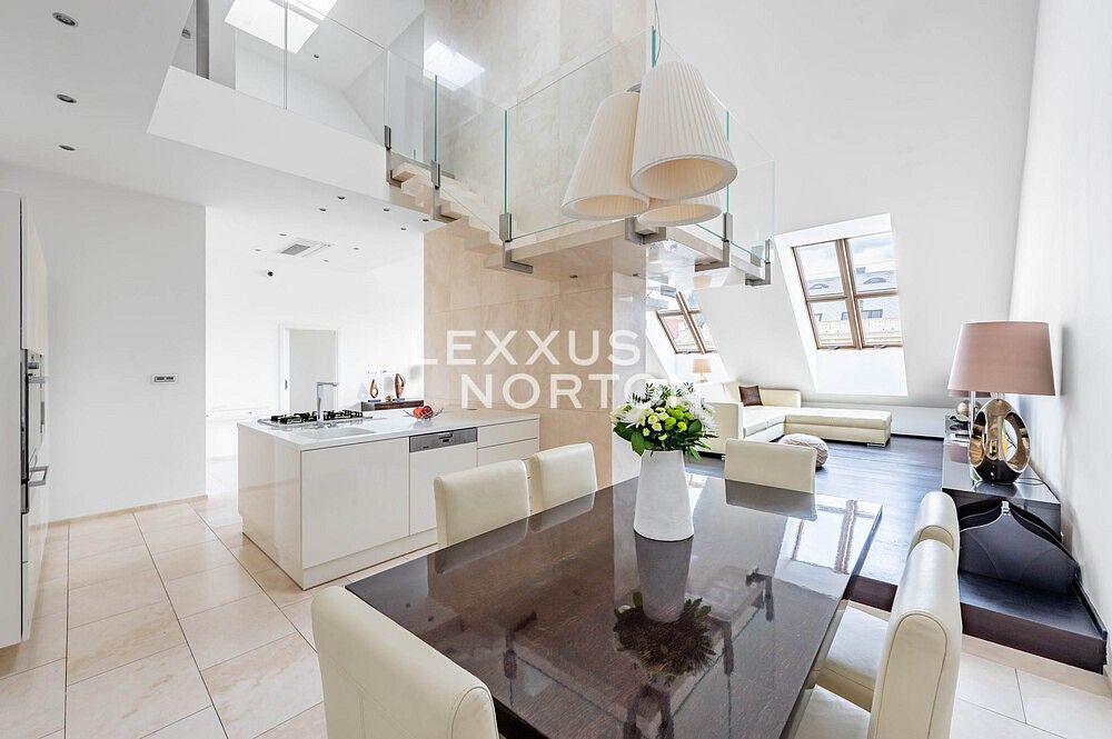 4+kk, Praha - Vršovice, okres Praha 10, Hlavní město Praha, 185 m²