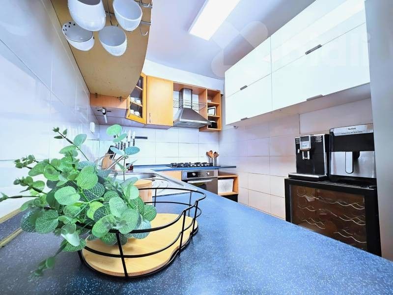 3+1, Ostromečská, Praha, 67 m²