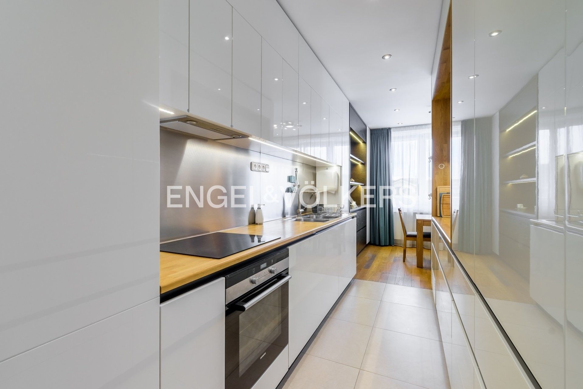 4+kk, Na Zderaze 2007, Praha Nové Město, 140 m² - 2