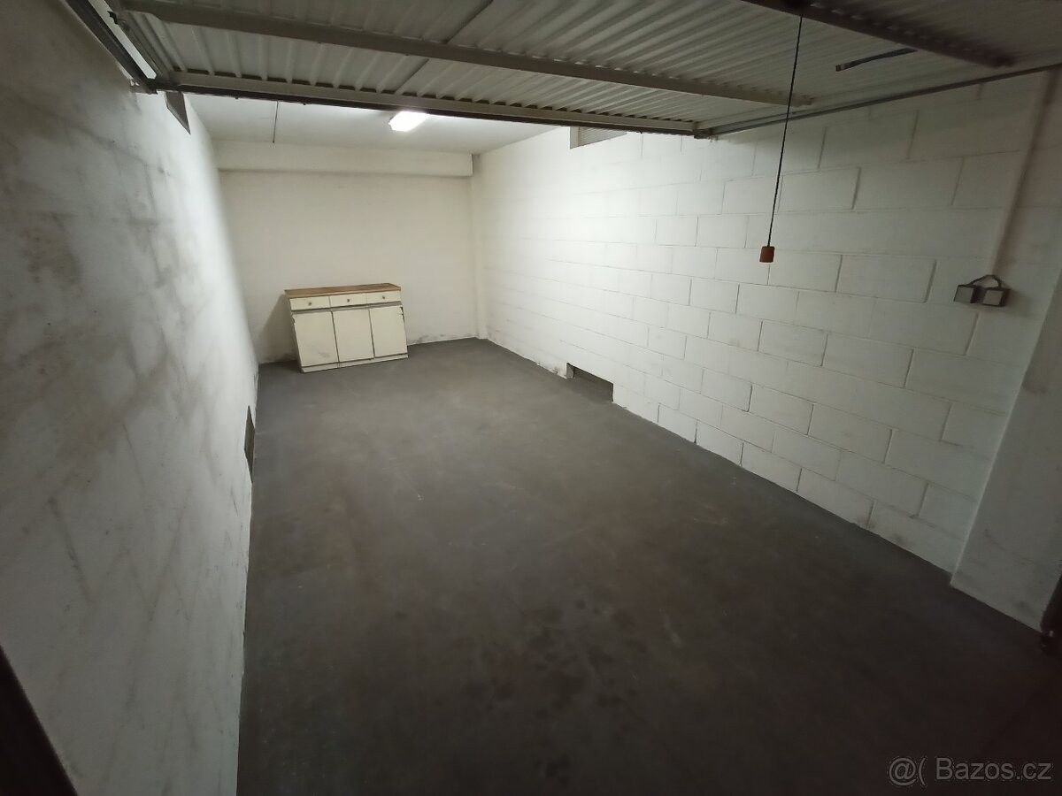 Pronájem garáž - Mladá Boleslav, 293 01