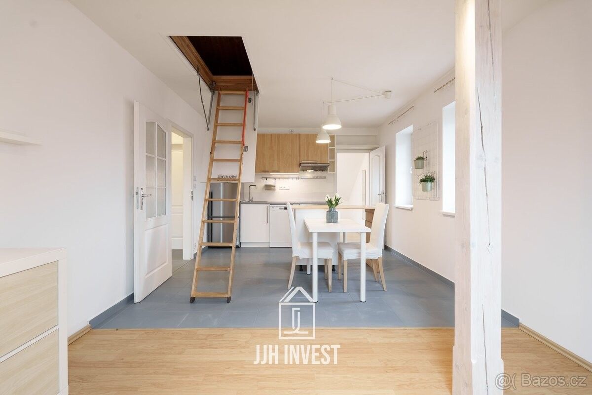 Prodej byt - Libčice nad Vltavou, 252 66