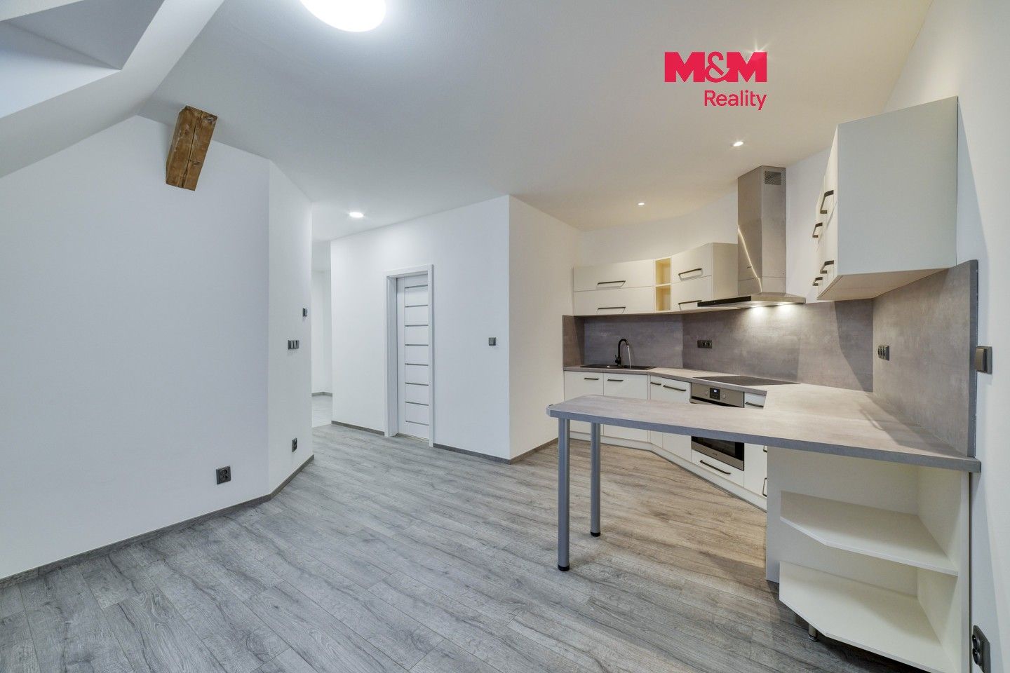 2+kk, 26. dubna, Cheb, 52 m² - 1