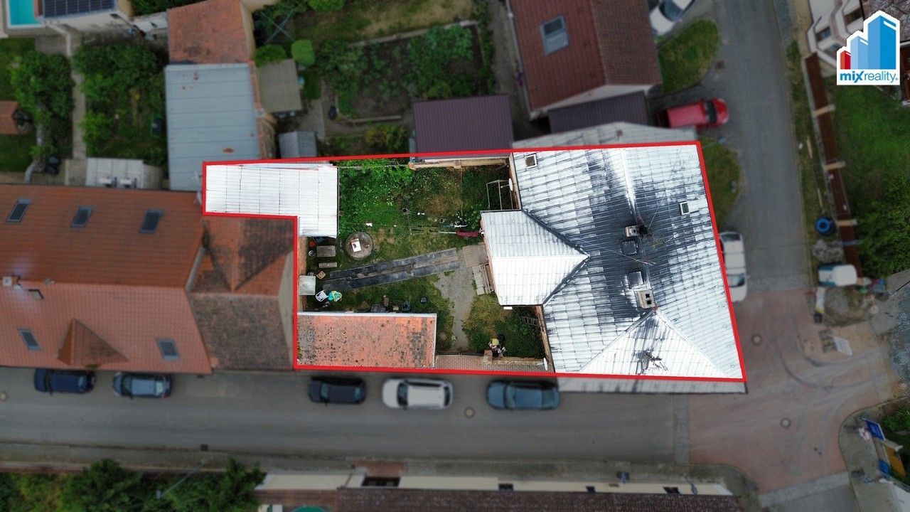 Prodej rodinný dům - Vlkýšská, Město Touškov, 274 m²