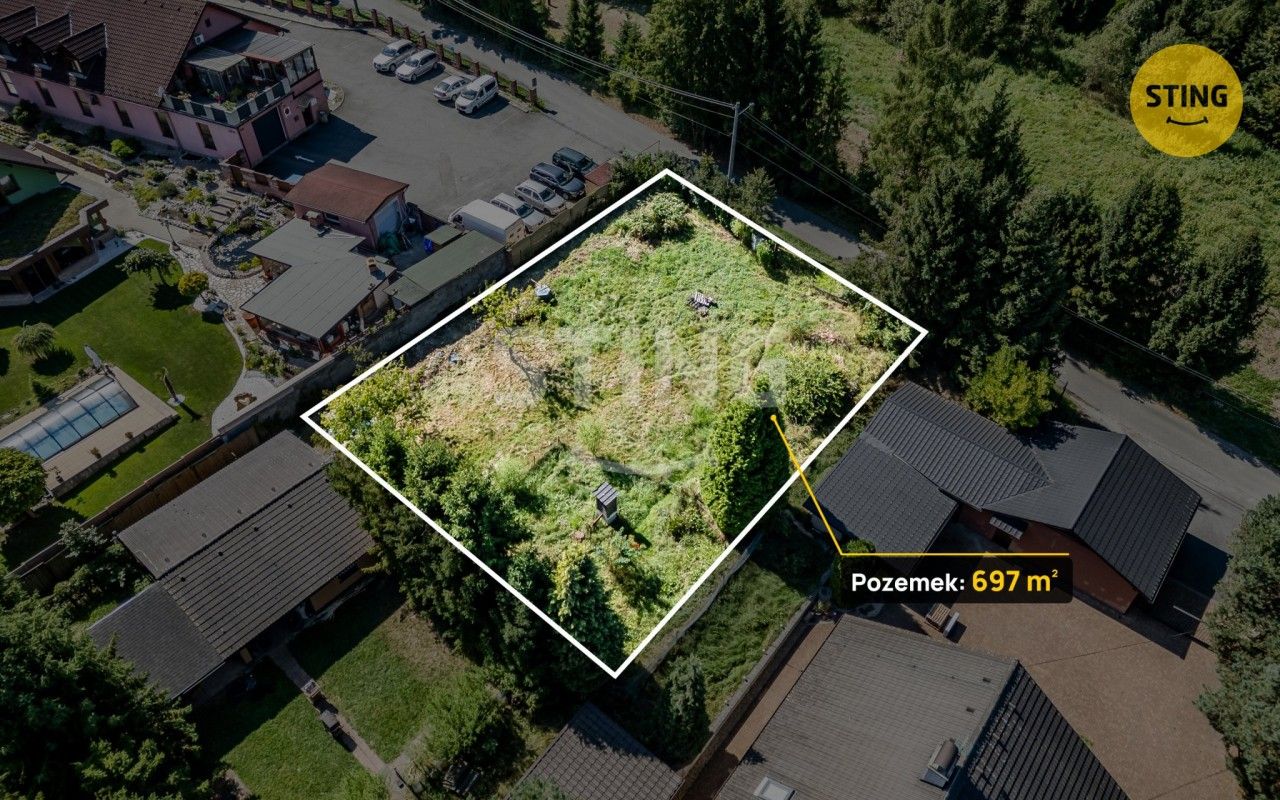 Zahrady, Šenov, 697 m² - 1