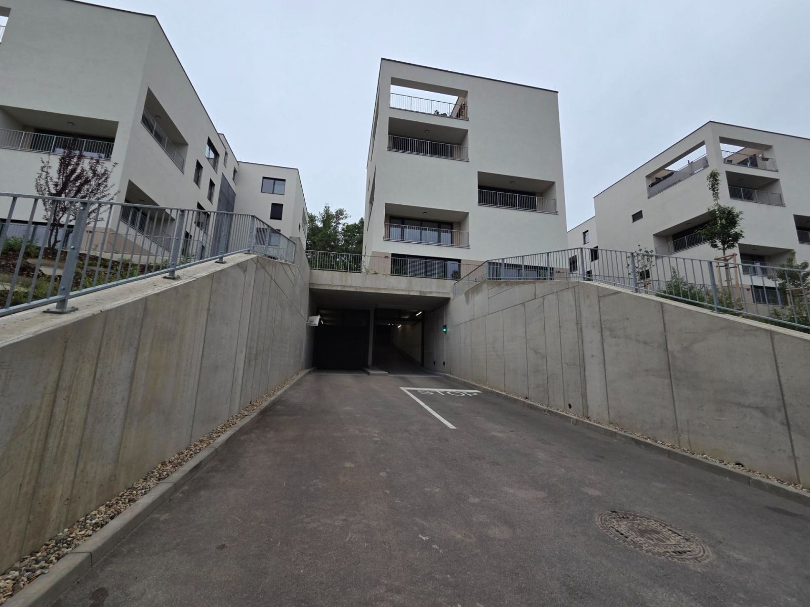 Pronájem garáž - Pod Krocínkou, Praha - Vysočany, 15 m² - 5