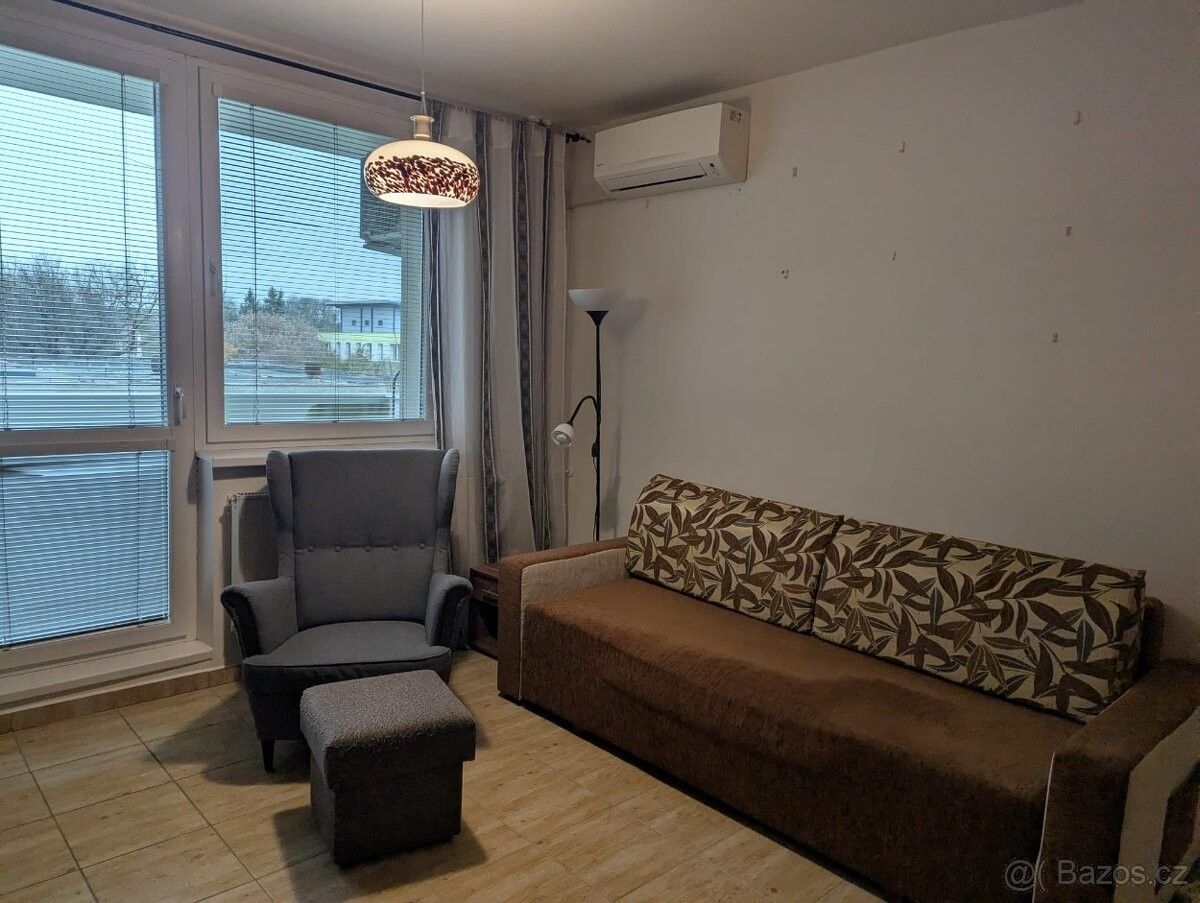 Pronájem byt - Břeclav, 690 02