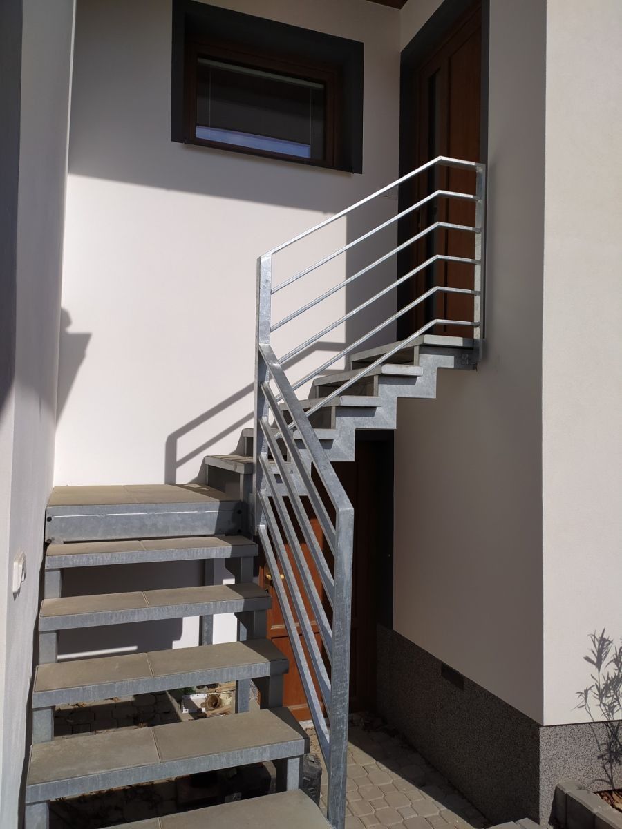 2+kk, Čisovická, Mníšek pod Brdy - Mníšek pod Brdy, Středočeský kraj, 42 m² - 2
