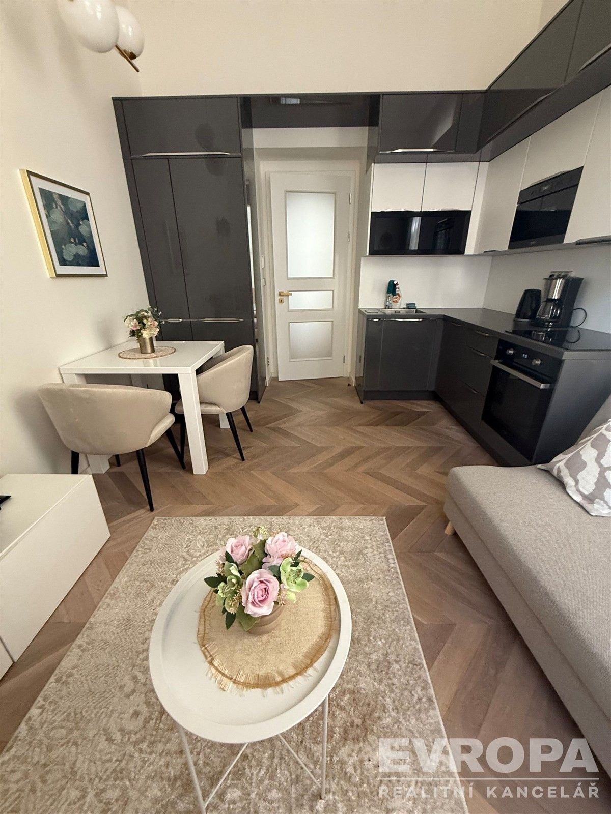 2+kk, U Zvonařky, Praha, 38 m²