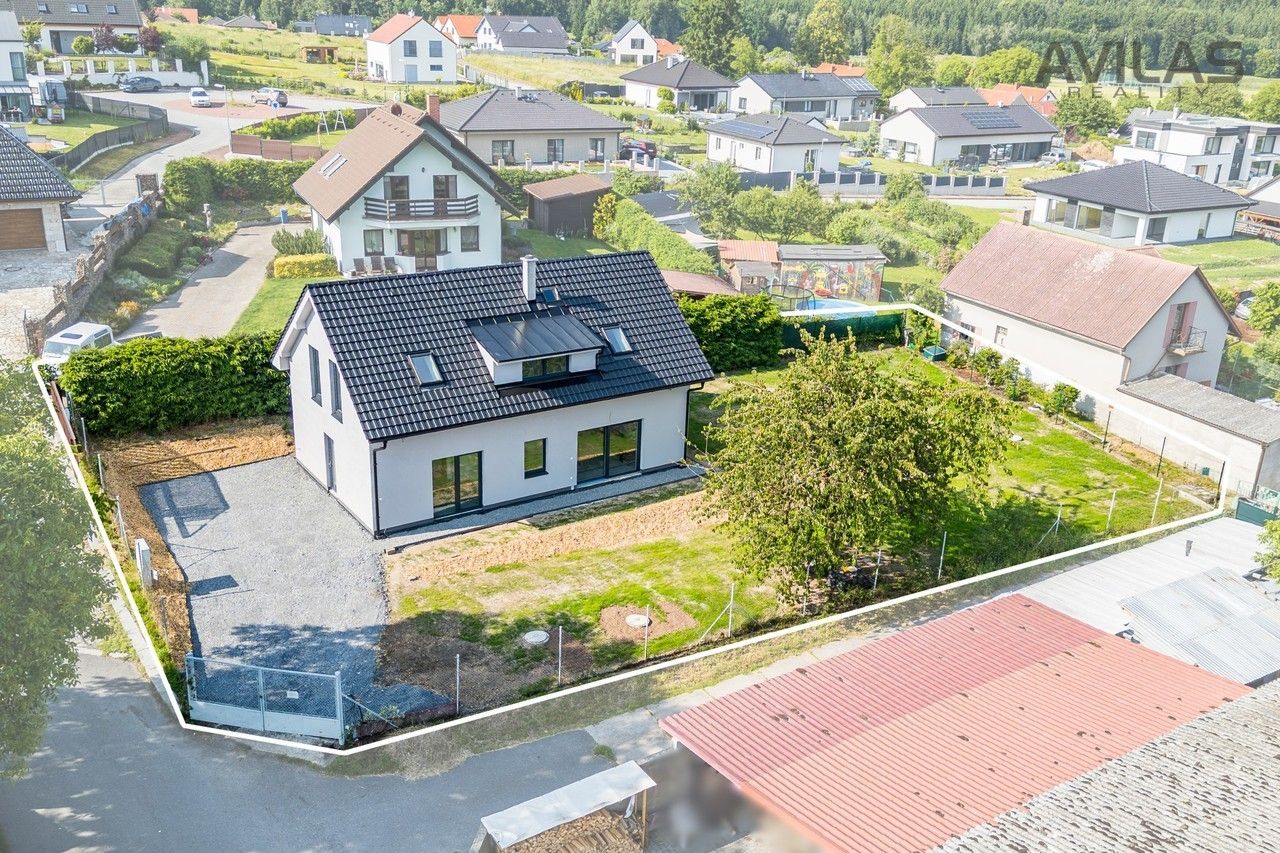 Rodinné domy, Kozmice, Benešov, 142 m²