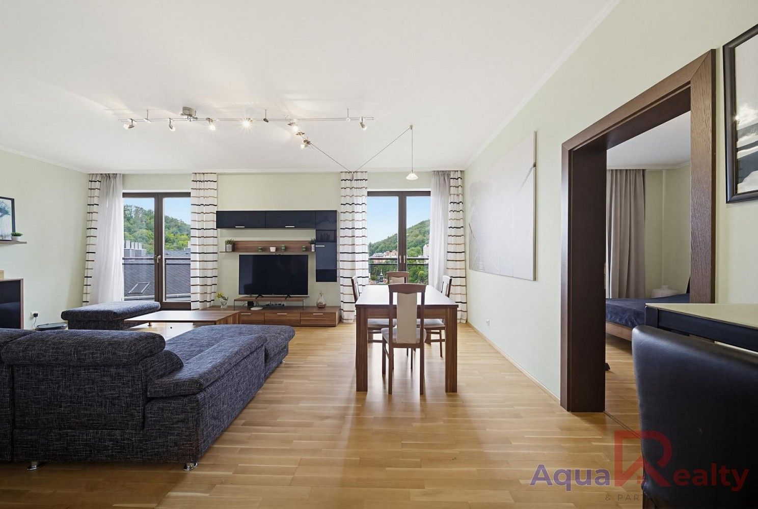 Byt 2+kk · 70 m² · Karlovy Vary, Karlovarský kraj - 4