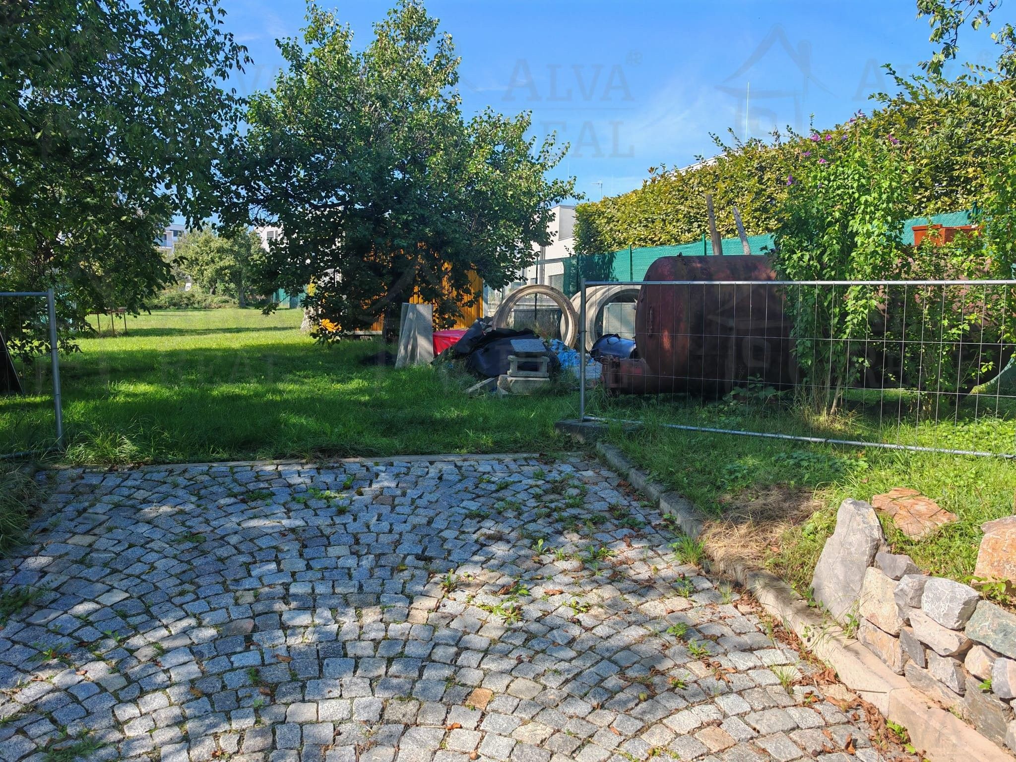 Garáže, Menšíkova, Brno, 35 m²