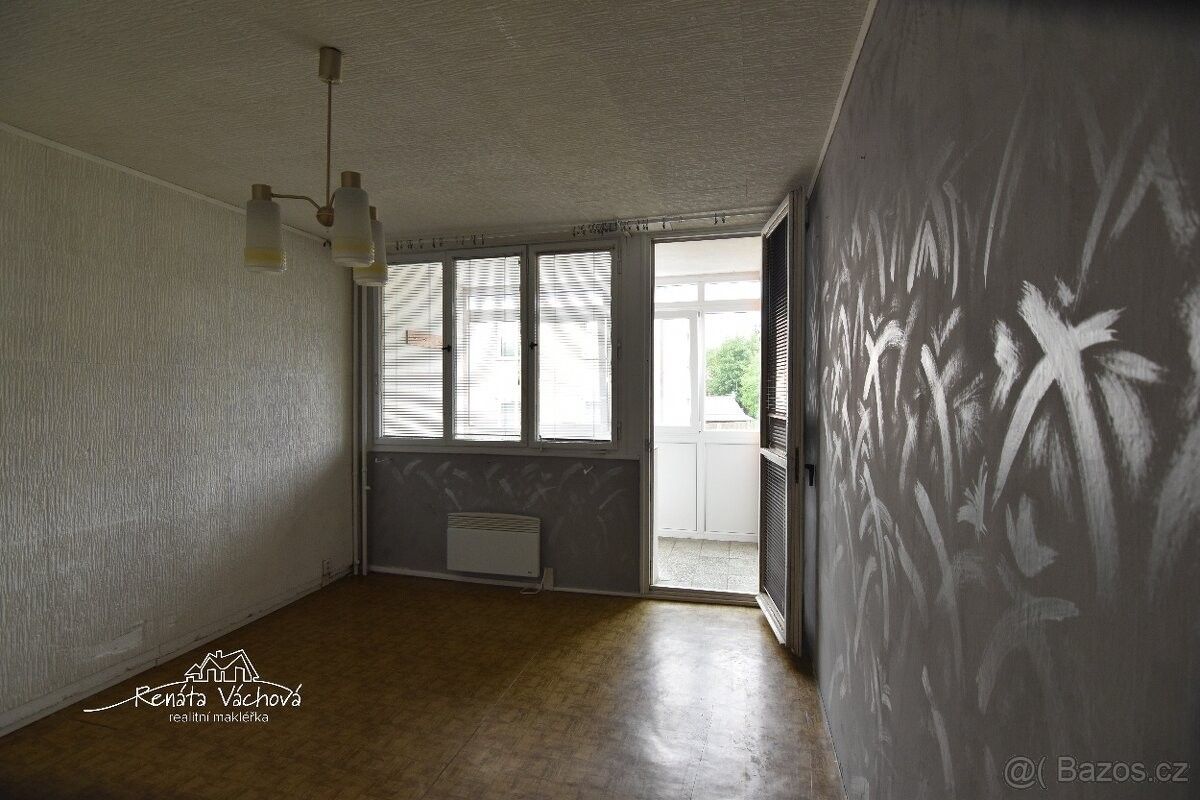 Prodej byt - Petrovice u Rakovníka, 270 35