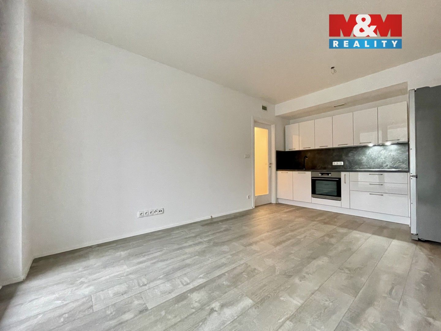 Pronájem byt 3+kk - Hlaváčkova, Praha, 73 m²