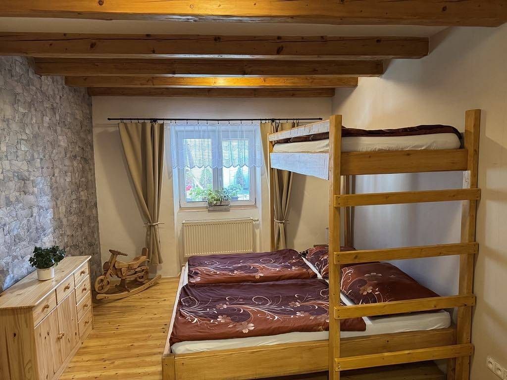 Chata · Police u Jemnice, Kraj Vysočina - 2