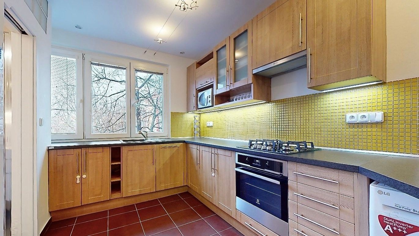 Pronájem byt 2+1 - Počernická, Praha, 54 m²