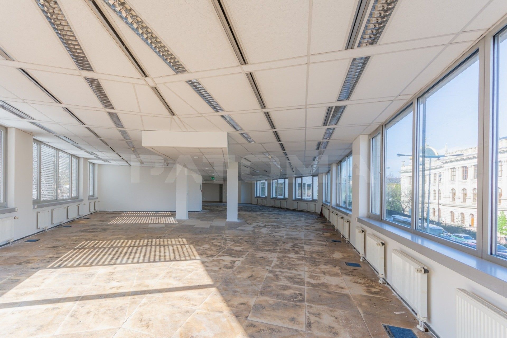 Pronájem kancelář - Škrétova, Praha, 480 m²