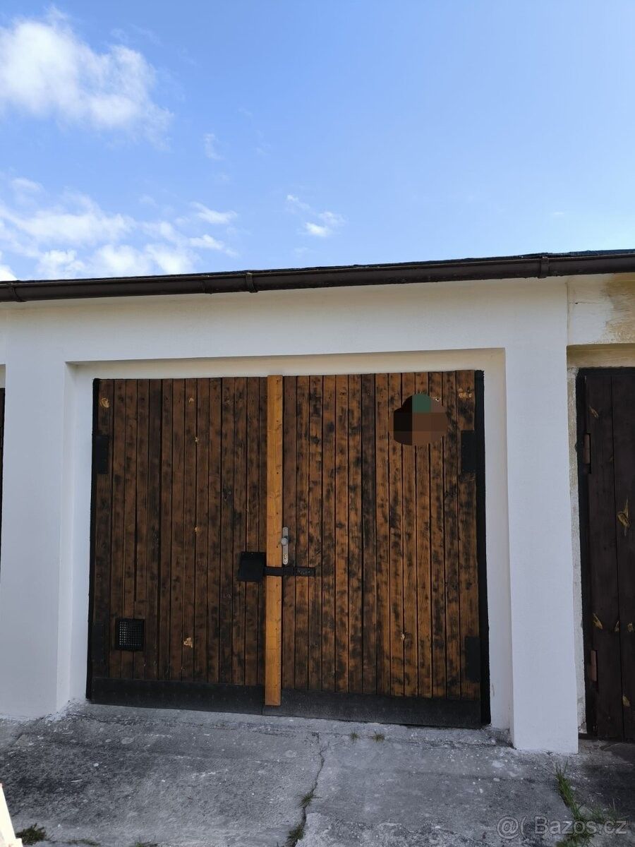 Garáže, Meziboří u Litvínova, 435 13