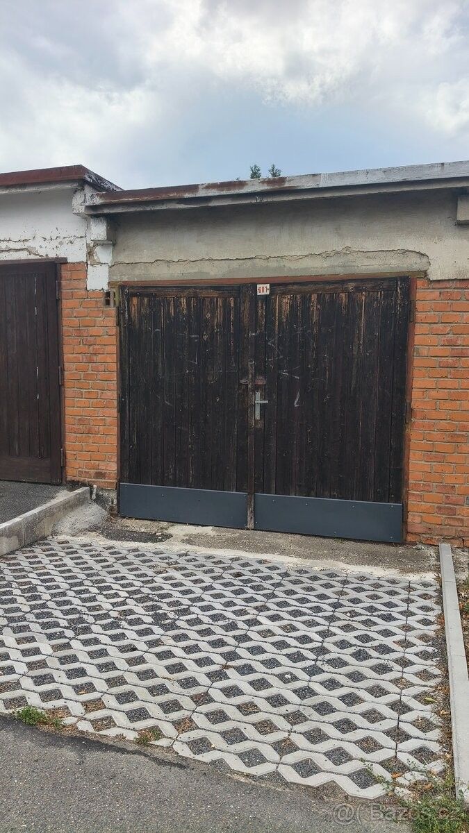 Garáž · Zlín, 760 01 - 4