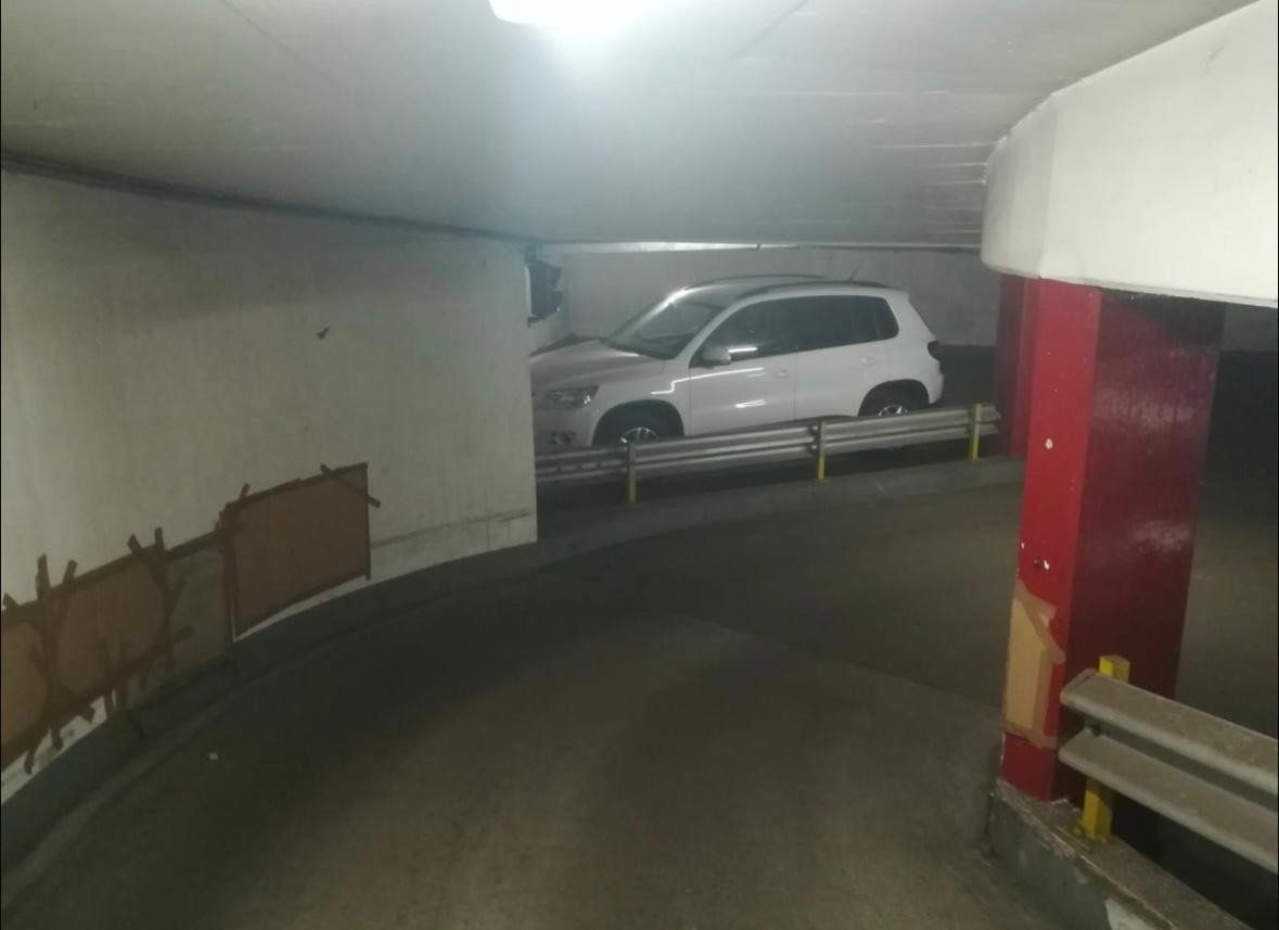 Garáž · Spittelauer Lände 9 Wien 9. Bezirk Wien 1090 - 3