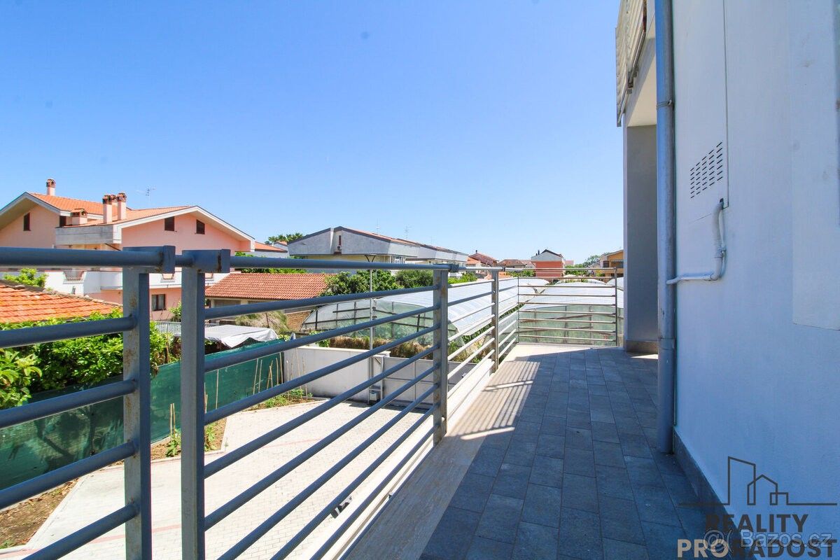 Prodej byt - 987 66, Zahraničí