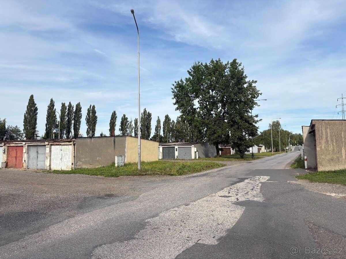 Garáže, Ostrava, 700 30 - 2