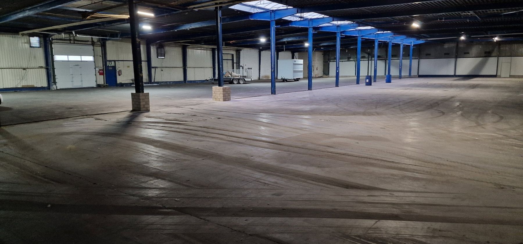 Pronájem obchodní prostory - Industriestr. 12 a + 12 b + 12 c, , Severní Porýní-Vestfálsko, 5 800 m² - 5