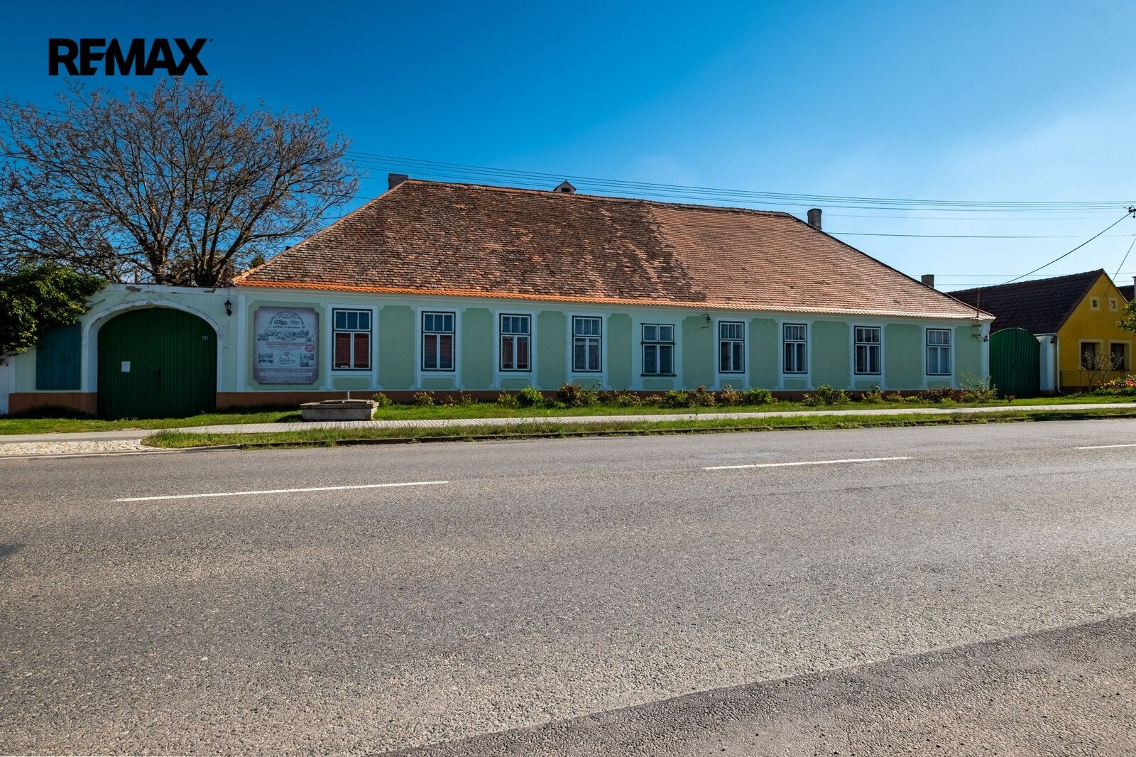 Ubytovací zařízení, Lesná, 1 100 m² - 2