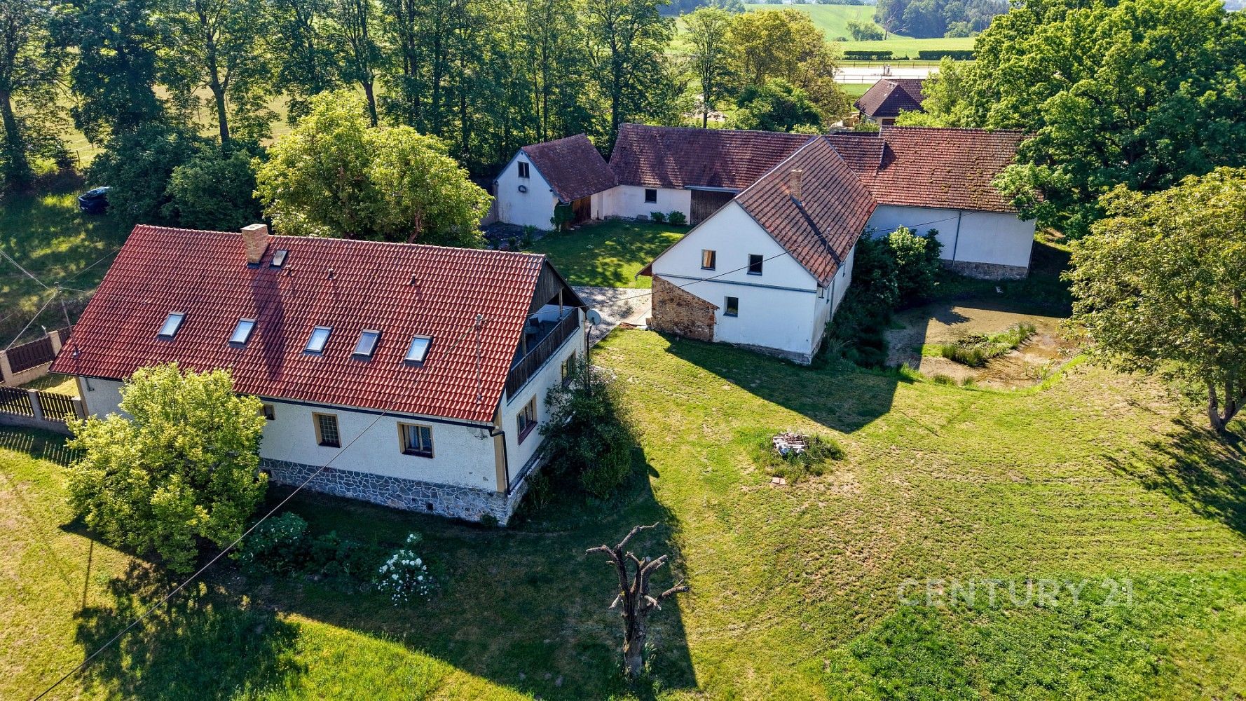 Rodinné domy, Bystřice - Opřetice, okres Benešov, Středočeský kraj, 310 m² - 2
