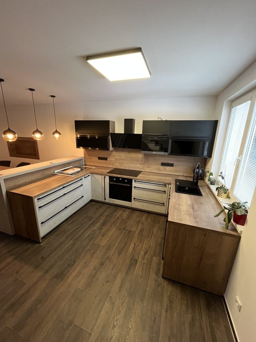 4+kk, U Potoka, Hlušovice, 139 m²