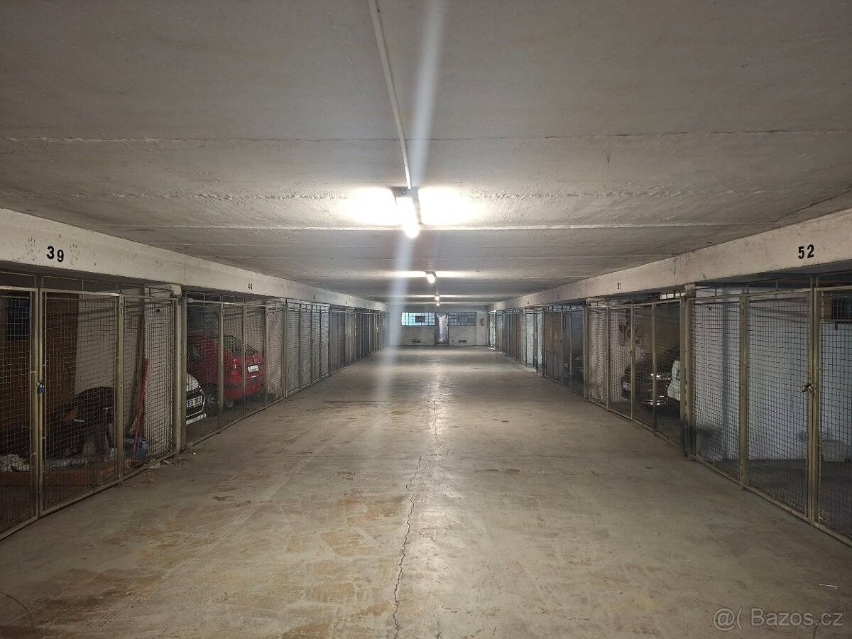 Garáž · 17 m² · Jana Zajíce 953, Pardubice - 4