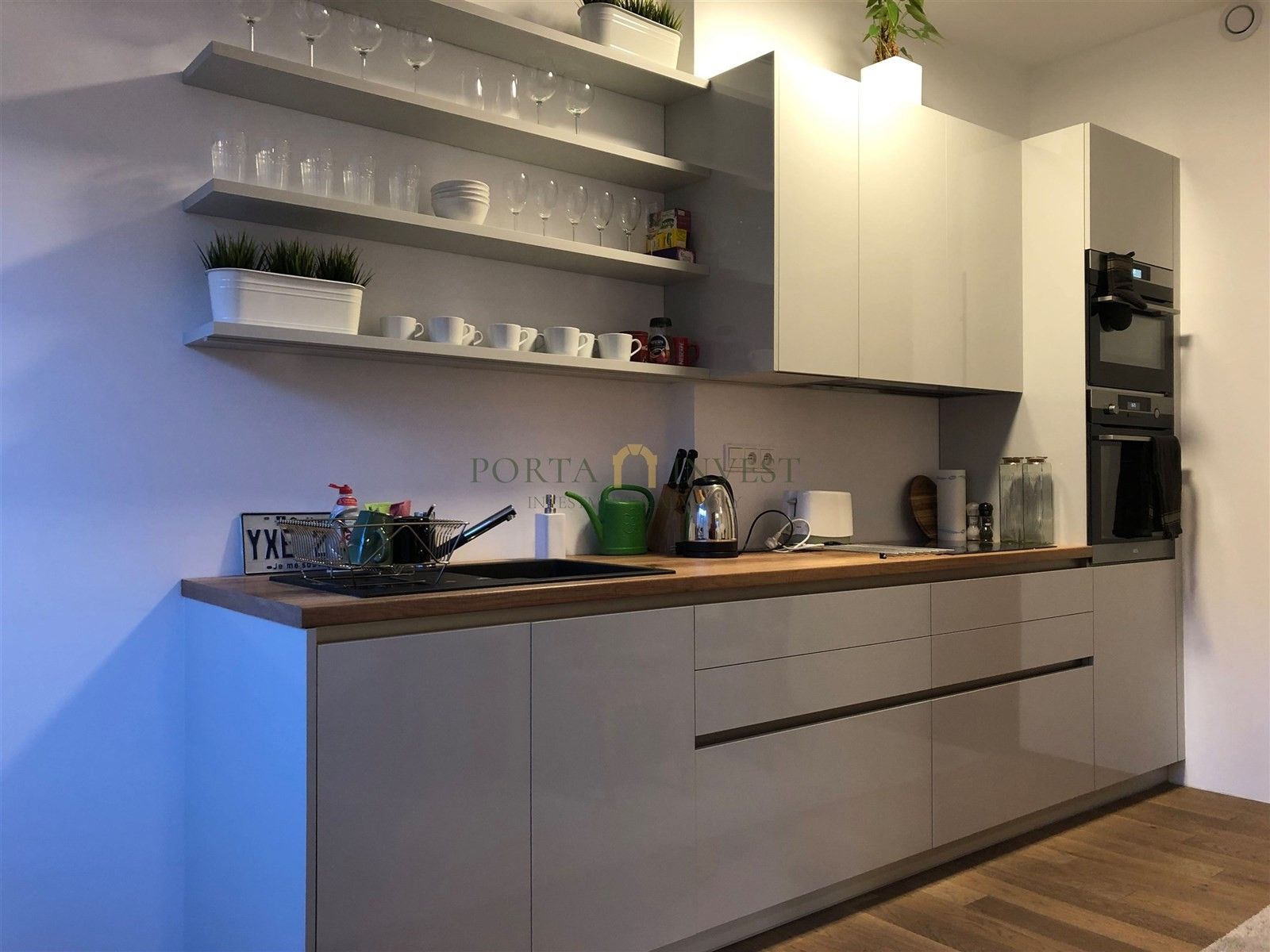 2+1, Trojská, Praha, 70 m²