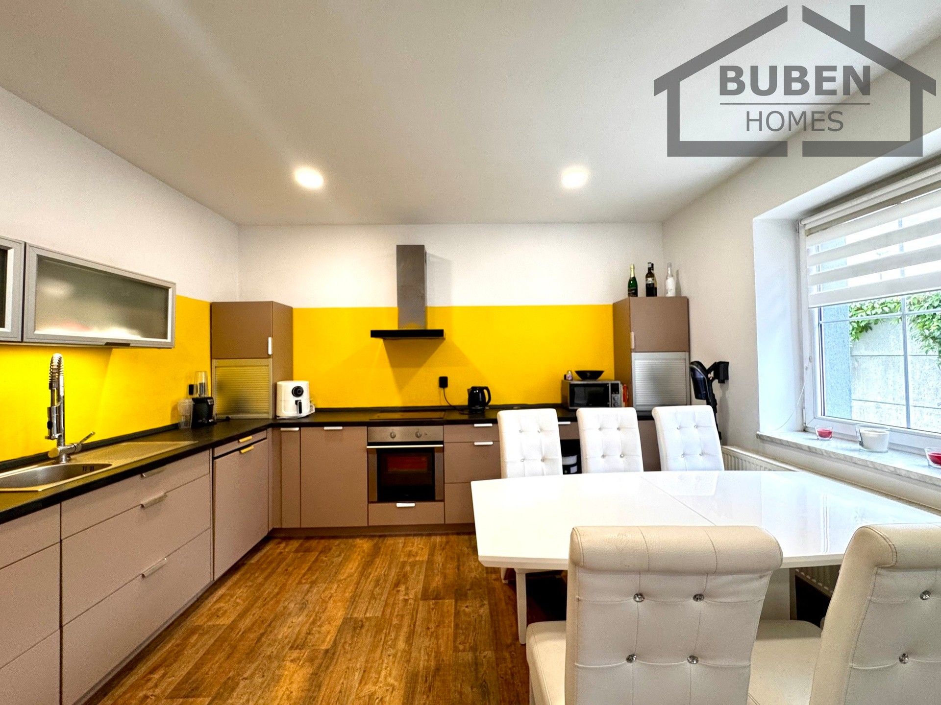 Prodej rodinný dům - Přimdská, Bor, 250 m²