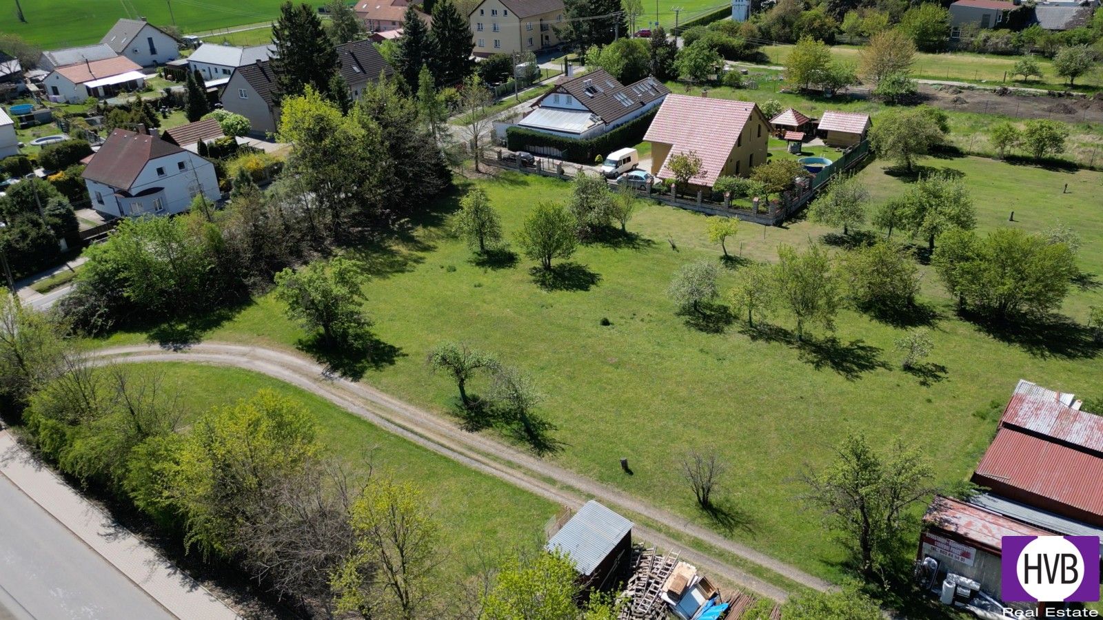 Pozemek pro bydlení, 742 m²