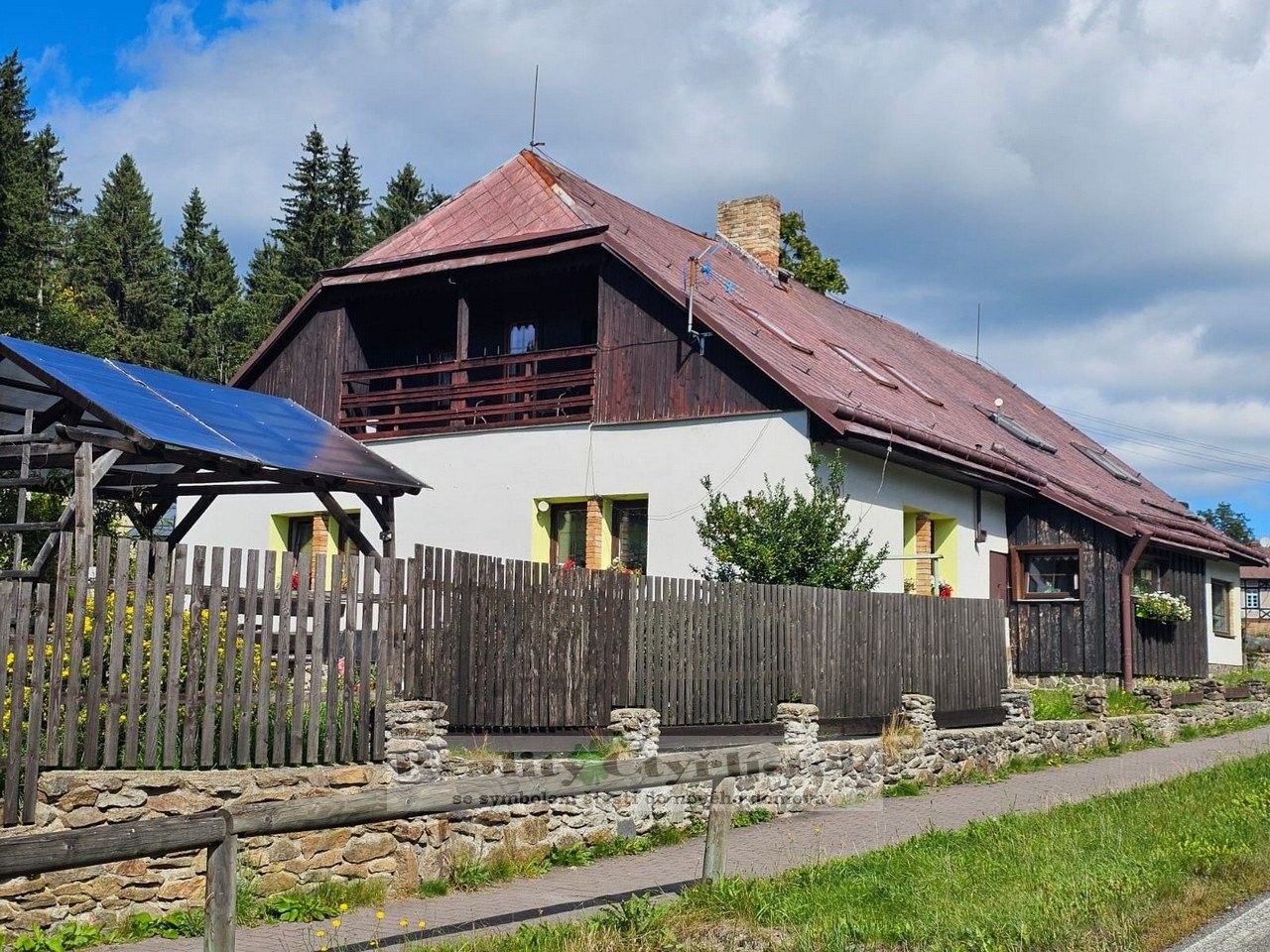 Prodej ubytovací zařízení - Kubova Huť, 400 m²